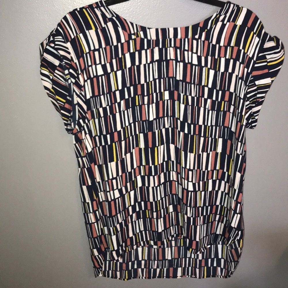 Ann Taylor top size L short sleeves black brown white